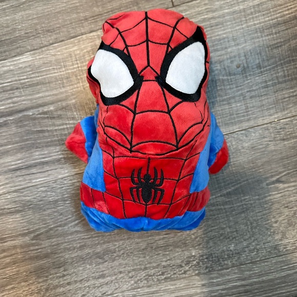 Cubcoats Spider-Man Hooded Zip-Up Sweatshirt transforms into Stuffie Youth 8 - Picture 8 of 12